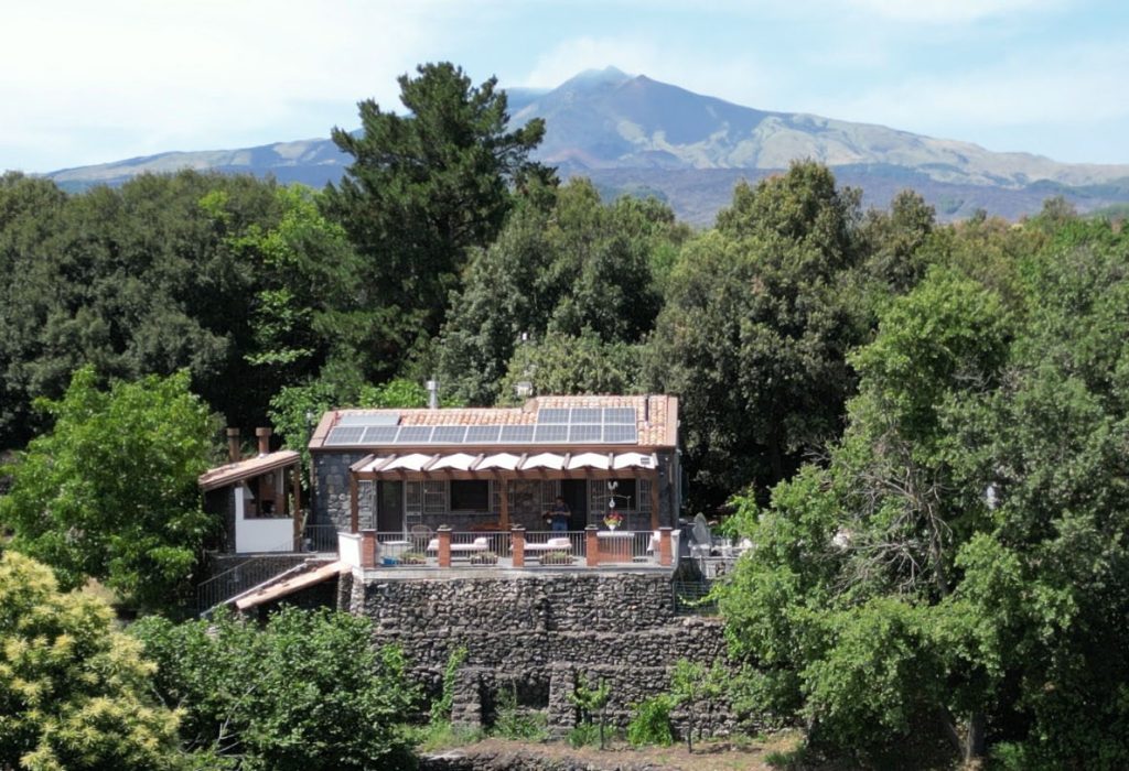 Etna1537_casa_principale